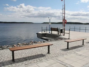 Nola Industrier Скамья из стали и дерева без спинки Kajen