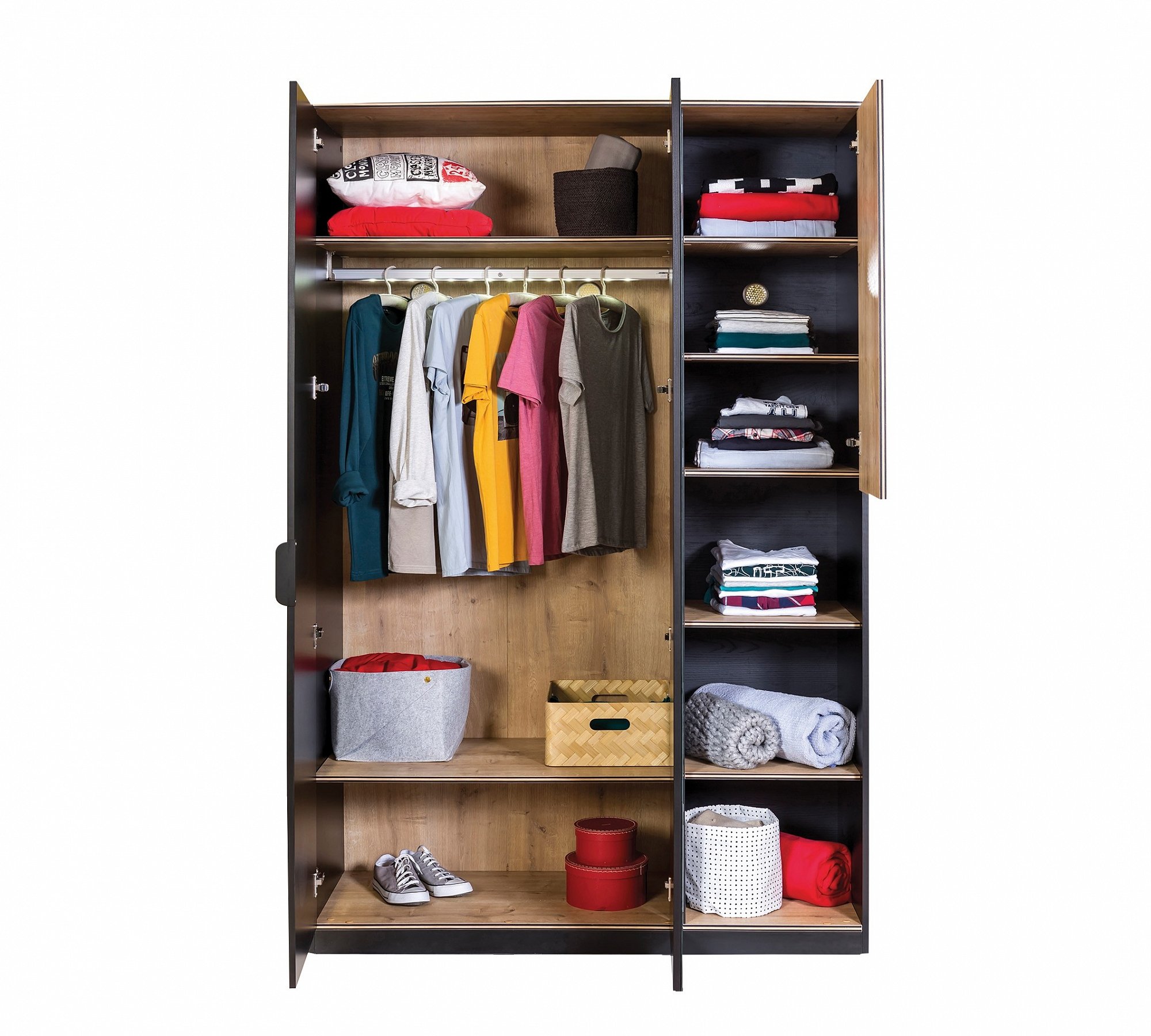 Шкаф распашной трехстворчатый с зеркалом черный Black CILEK BLACK 00-3832561 Черный Santreyd - Вид №1