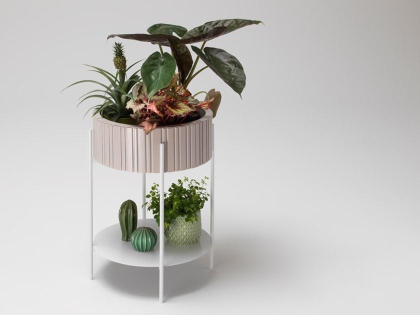 müller möbelfabrikation Высокий круглый металлический журнальный столик с местом для хранения вещей Twist sun-id-1369109 - Вид №3