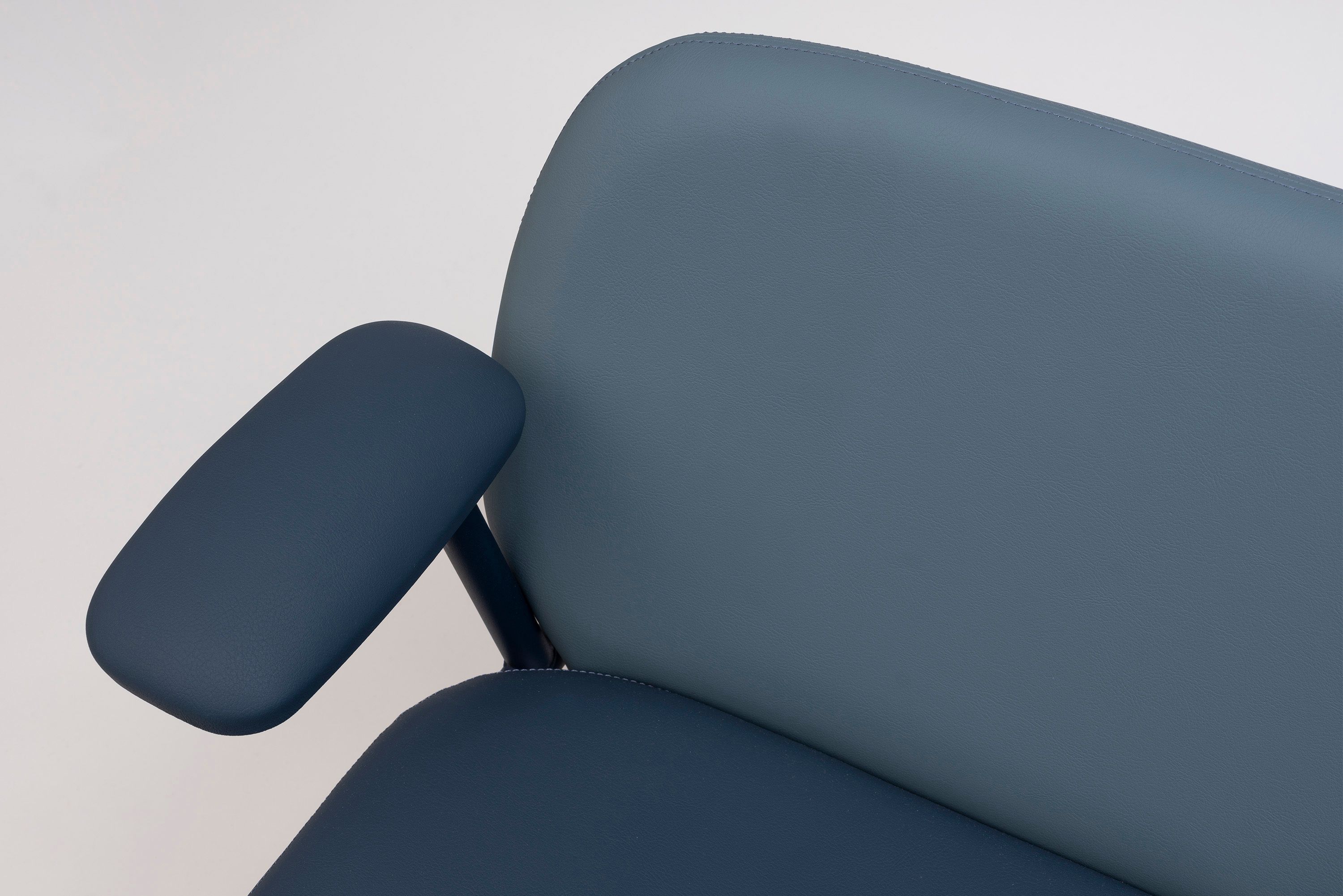 Кожаный мягкий стул с подлокотниками ONDARRETA шерсть ARCH-00093633 - Вид №5