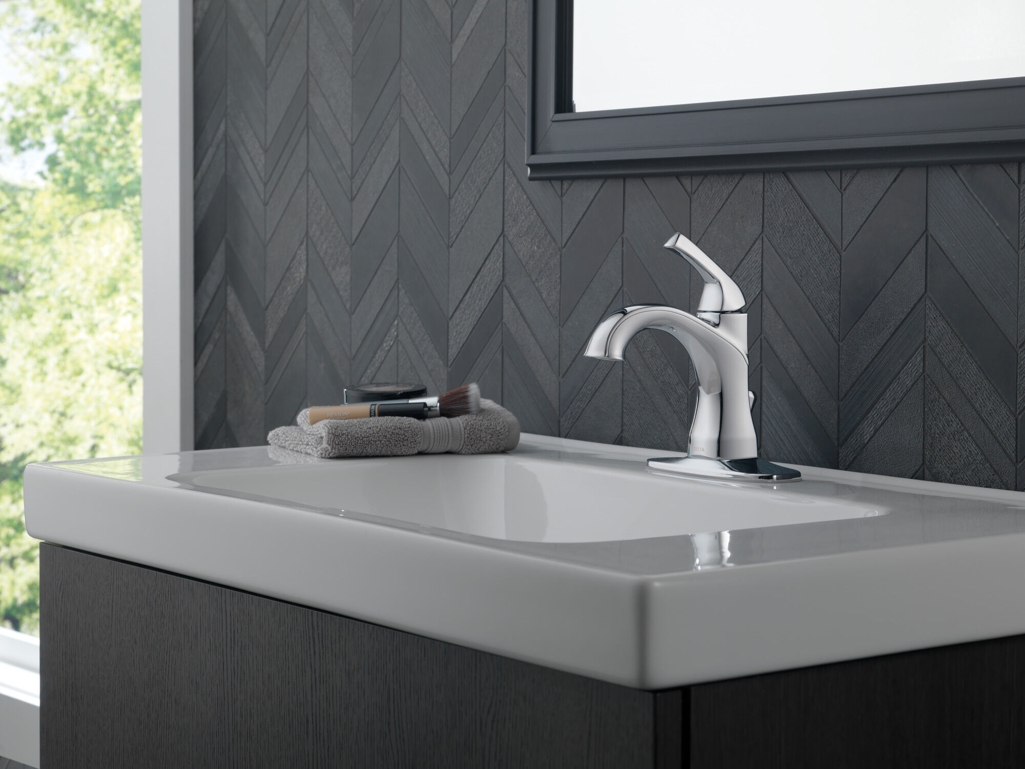 15770LF Смеситель Centerset с одной ручкой Delta Faucet Portwood Хром  - Вид №3