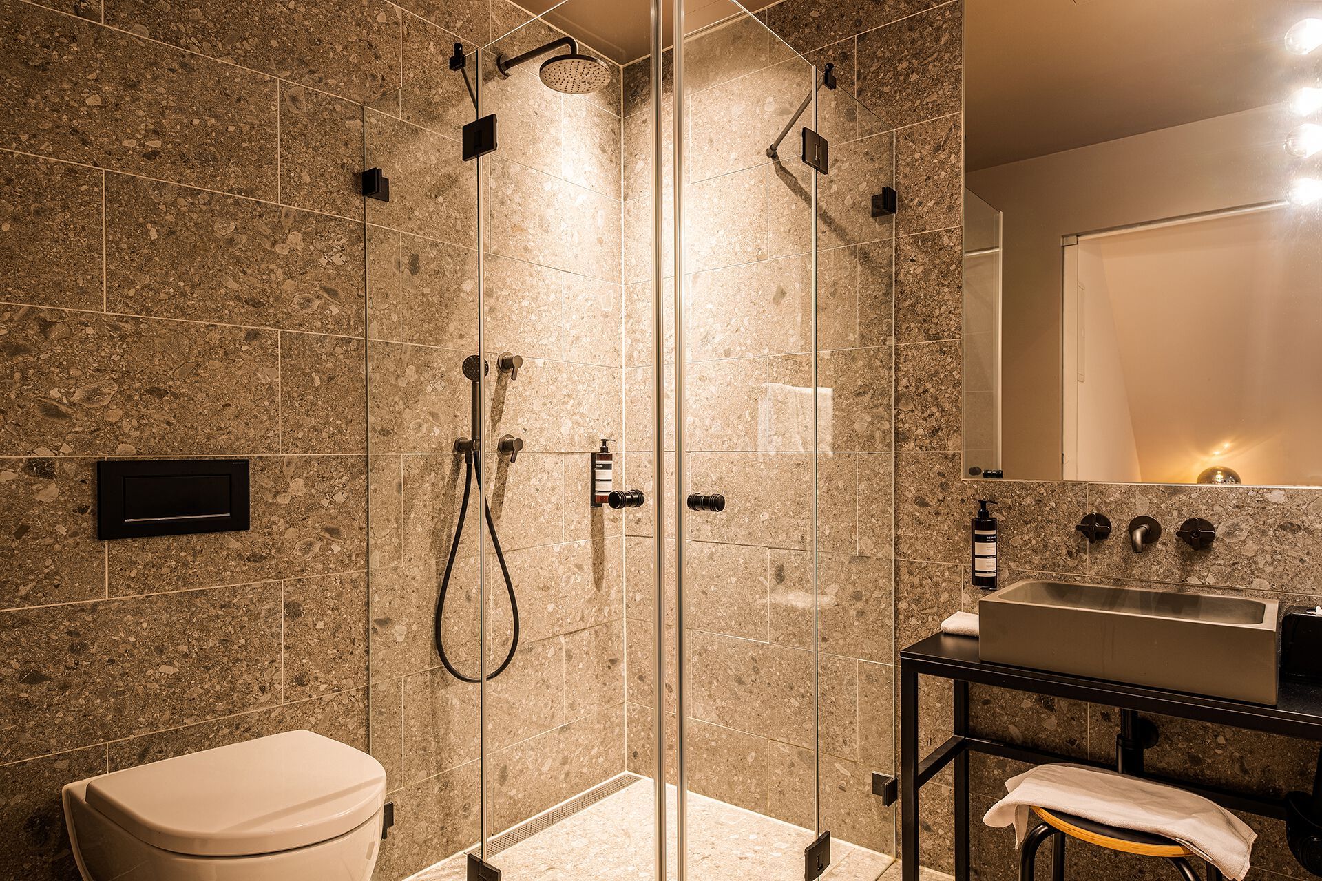 Бетонный прямоугольный умывальник с одной столешницей URBI et ORBI IMMISSIO 50 ARCH-00060764 - Вид №3