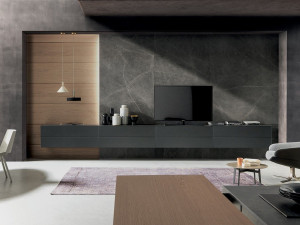 Оборудованная дубовая стена с ТВ-стойкой