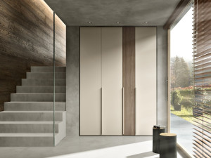 Модульный шкаф для белья с распашными дверцами