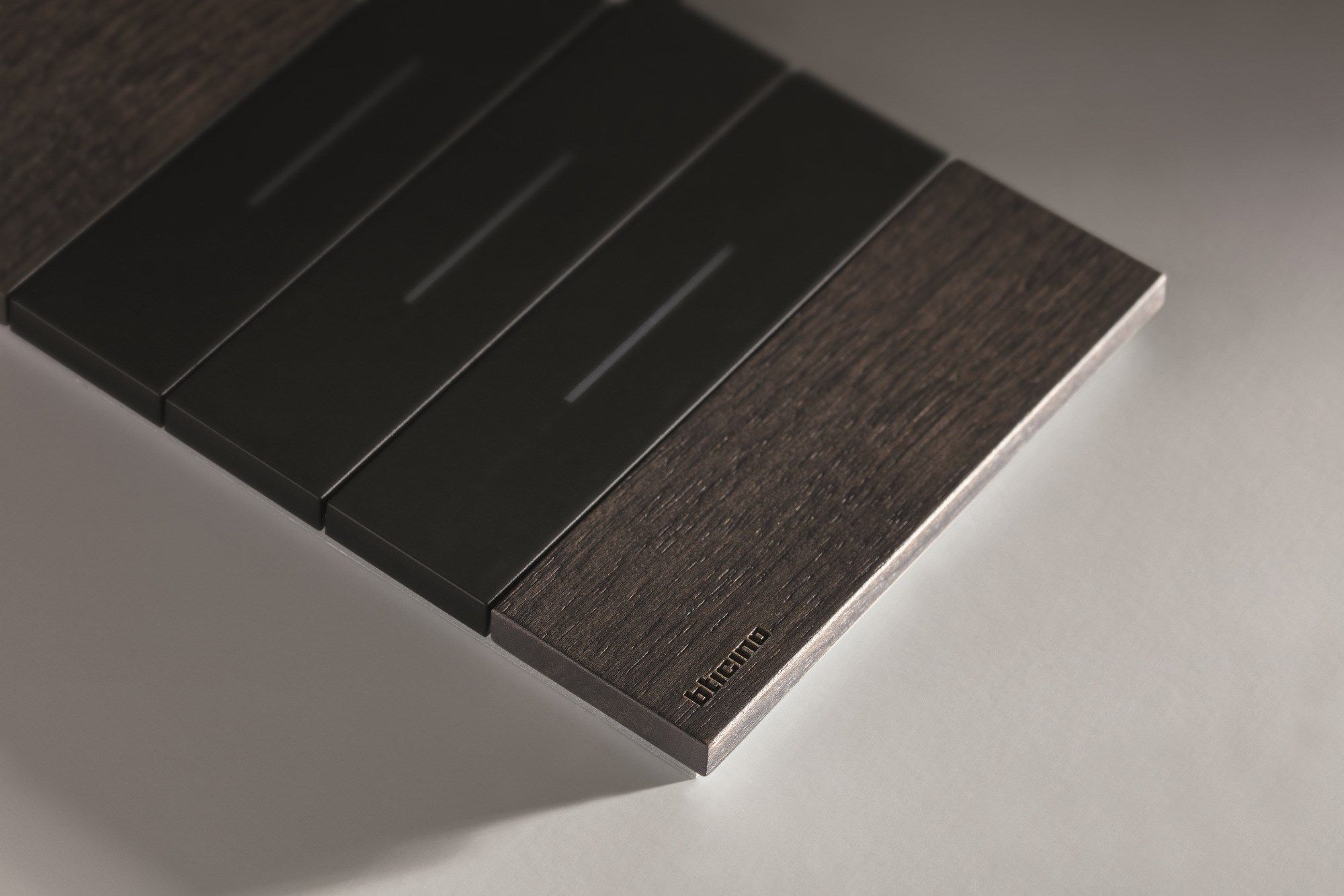 Традиционная и связанная гражданская серия BTICINO LIVING NOW ARCH-00151831 - Вид №42