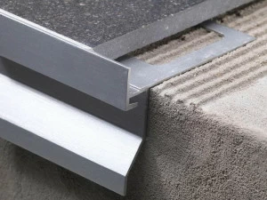 PROFILITEC Капельный профиль с каналом Bordertec