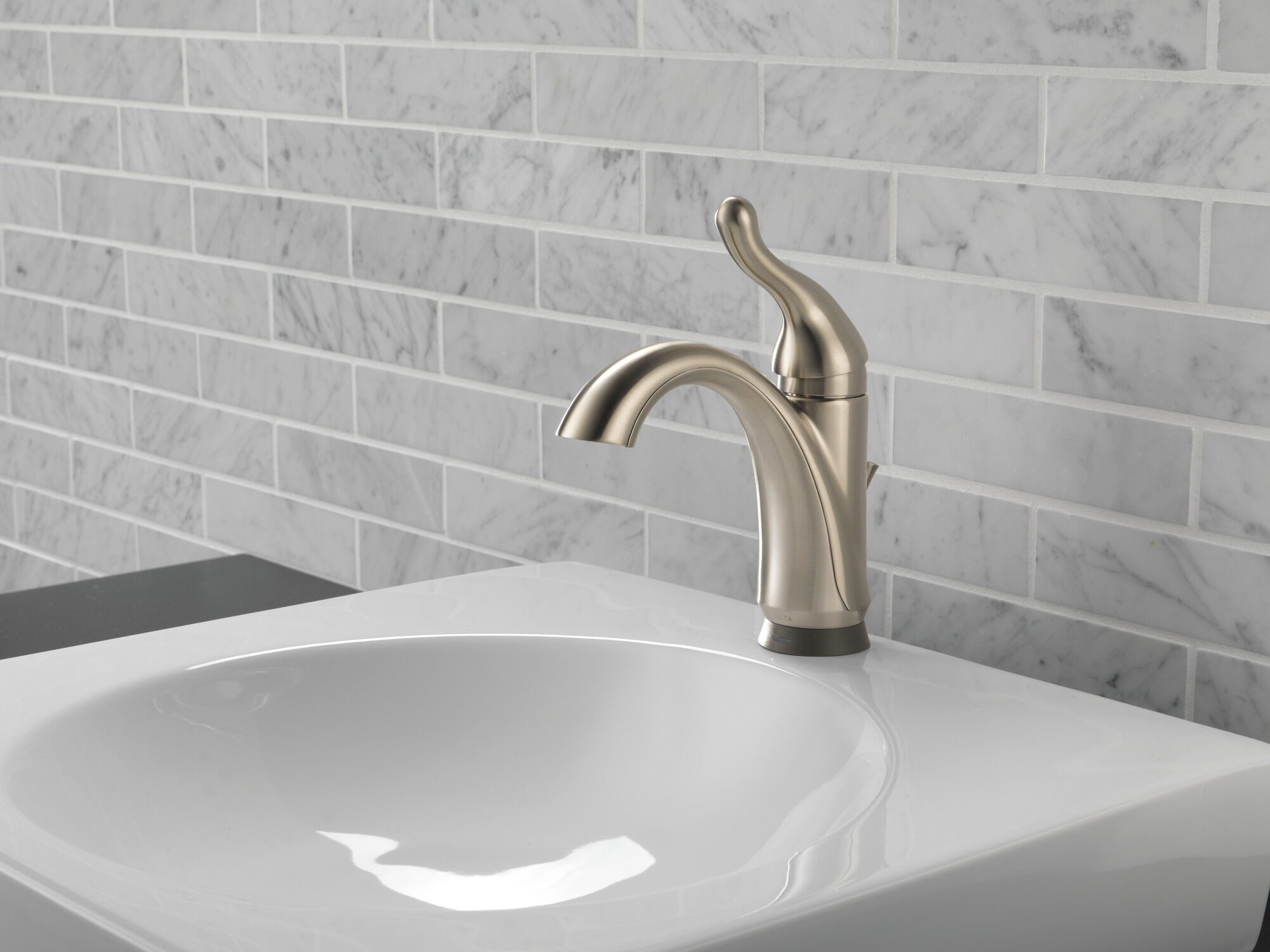 Смеситель для ванной с одной ручкой с технологией Touch2O® Delta Faucet 15960T-SS-DST - Вид №7