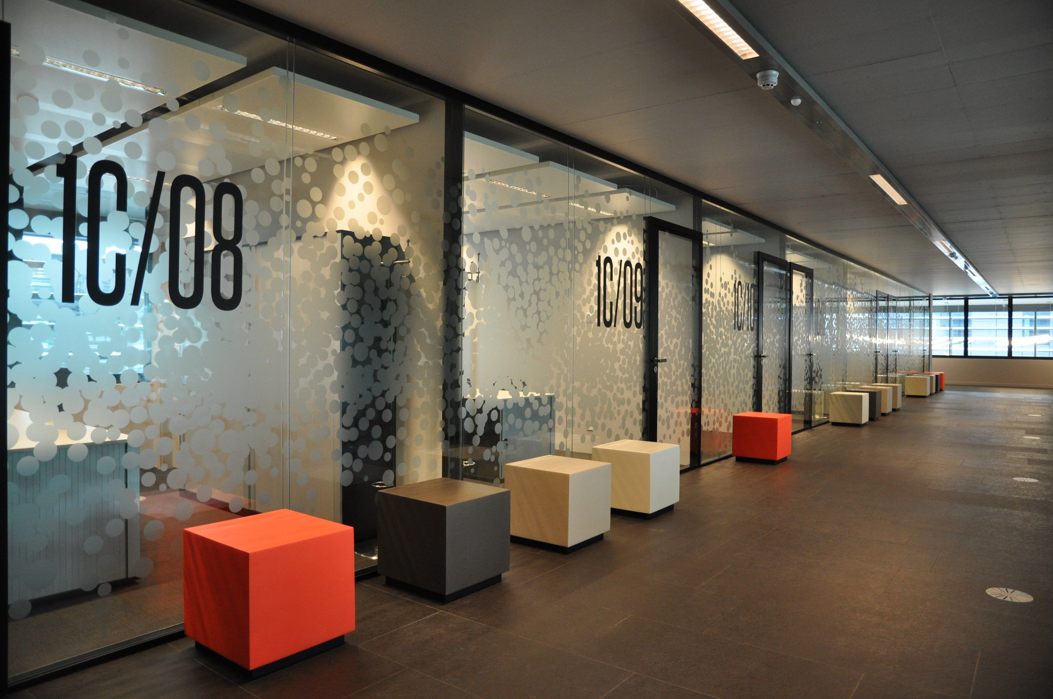 Квадратный пуф из пены QM Quinze & Milan ARCH-00092392 - Вид №3