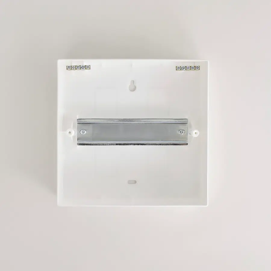 LUXRAY Бокс ЩРН-П-8 LEZARD 731-2000-008 - Вид №3