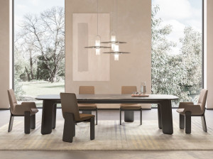 Стеклянный и металлический подвесной светильник