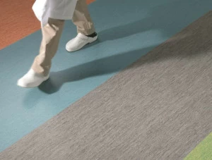 TARKETT Антибактериальный противоскользящий пол из ПВХ Iq