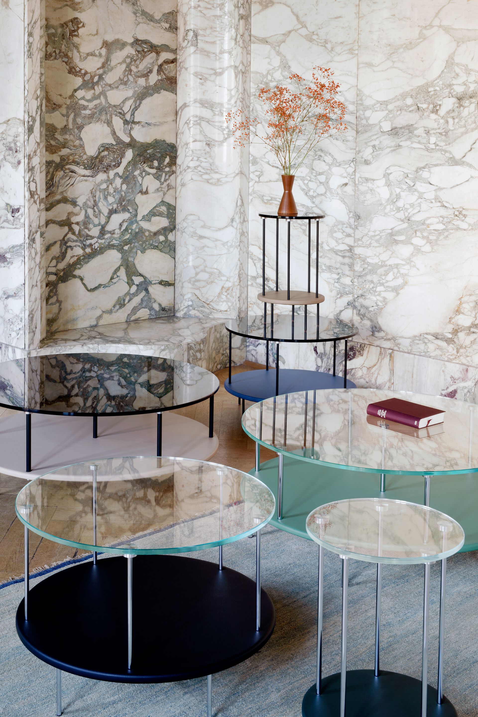 Низкий стеклянный журнальный столик Wittmann DD TABLE ARCH-00042457 - Вид №1