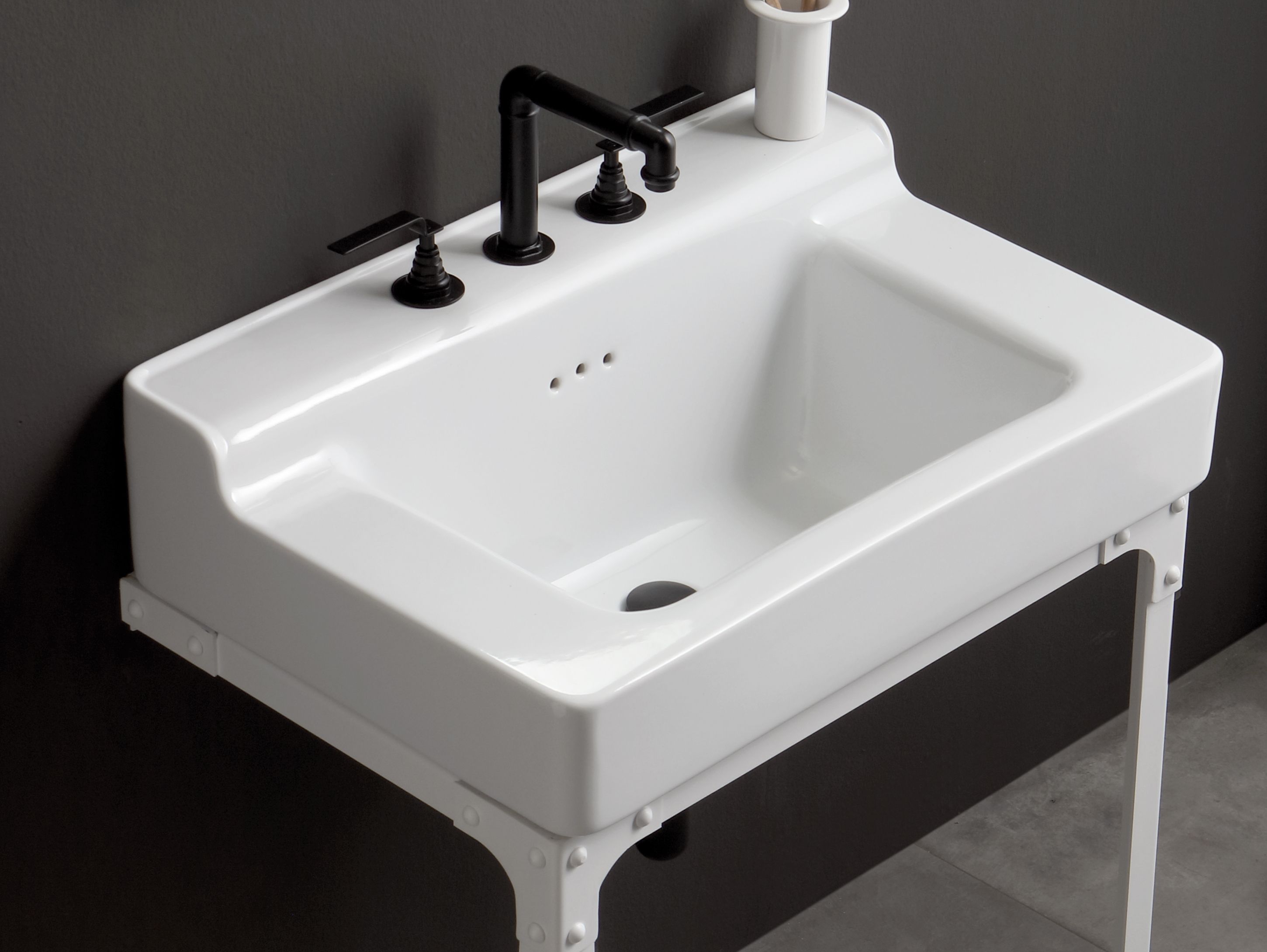 Одинарный прямоугольный консольный умывальник BLEU PROVENCE Industrialis ARCH-00127531