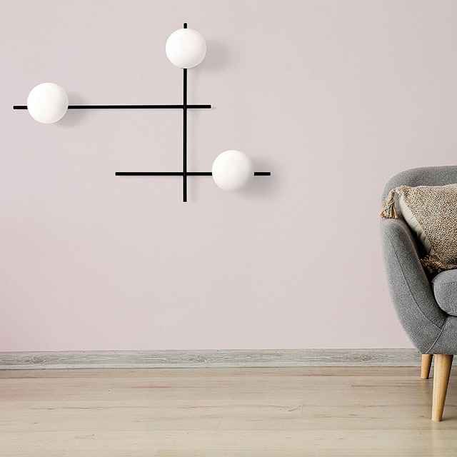 Miloox 1744.176 Настенный светильник с черным каркасом из опалового стекла MIKADO. - Вид №4