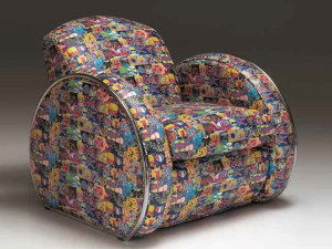 Кресло с подлокотниками