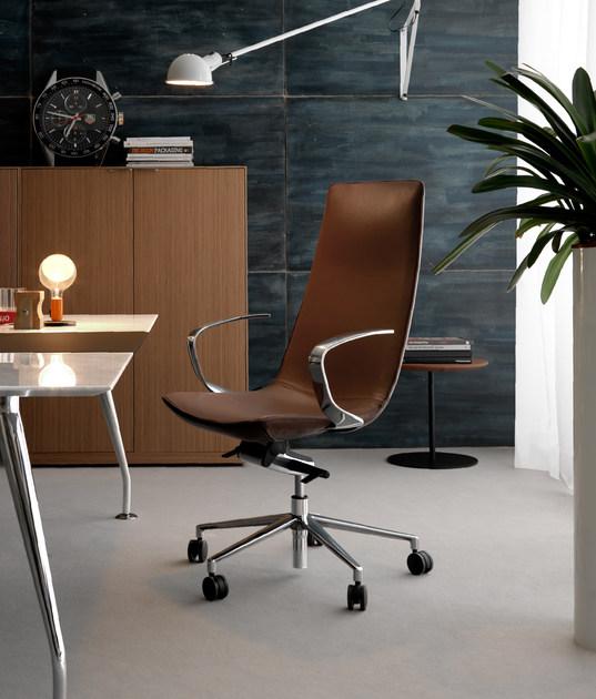 Quinti Sedute Поворотное кожаное кресло исполнительное с 5-ю спицами и подлокотниками Amelie sun-id-1488989 - Вид №6