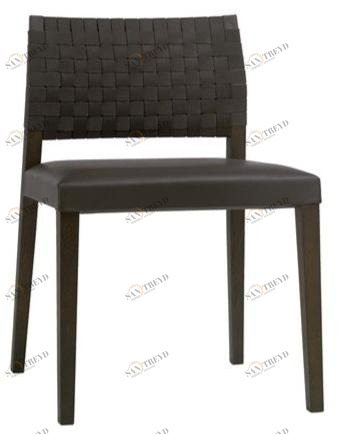 Andreu World Стул из дуба со встроенной подушкой и открытой спинкой Valeria Si7507