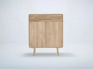 Gazzda Комод из дуба с распашными дверцами Fawn 01d