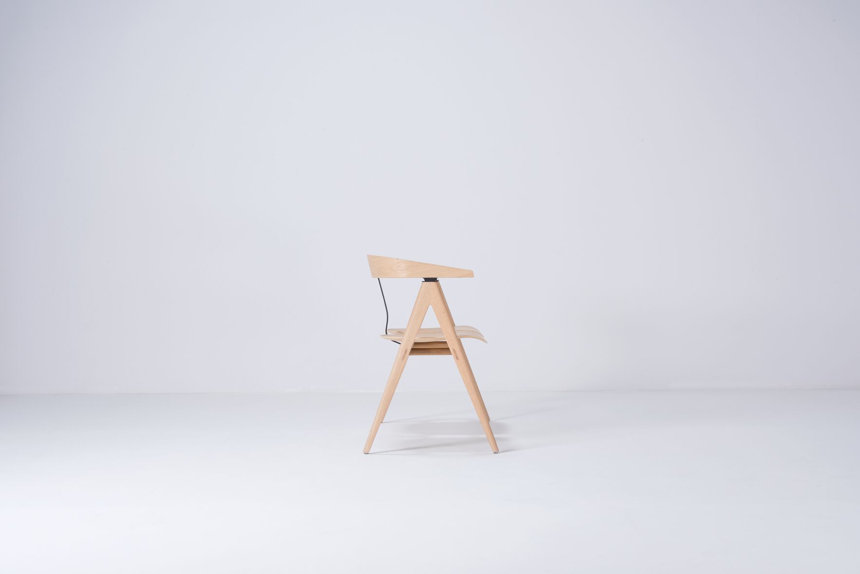 Дубовая скамья со спинкой Gazzda Ava ARCH-00042434 - Вид №2