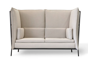 2-местный тканевый диван с высокой спинкой