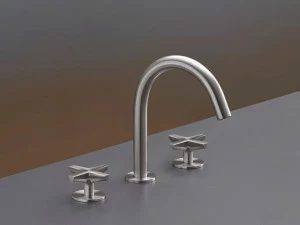 Ceadesign Смеситель на 3 отверстия с поворотным изливом Cross Crx 05