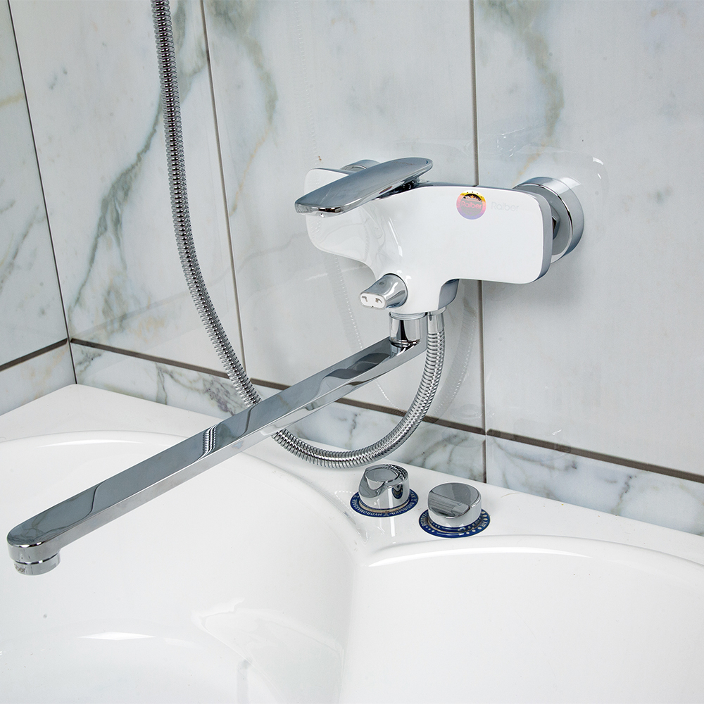 R1203 Смеситель для ванны однорычажный Raiber Dunis  - Вид №4