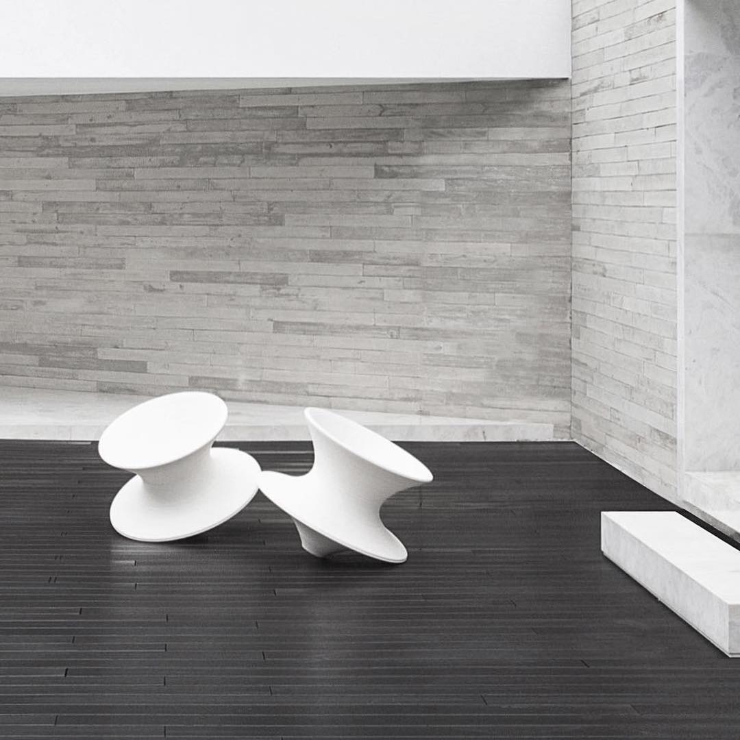 Magis Spun SD660 B Стул вращающийся из полиэтилена. Цвет: Белый 1735 C  - Вид №3