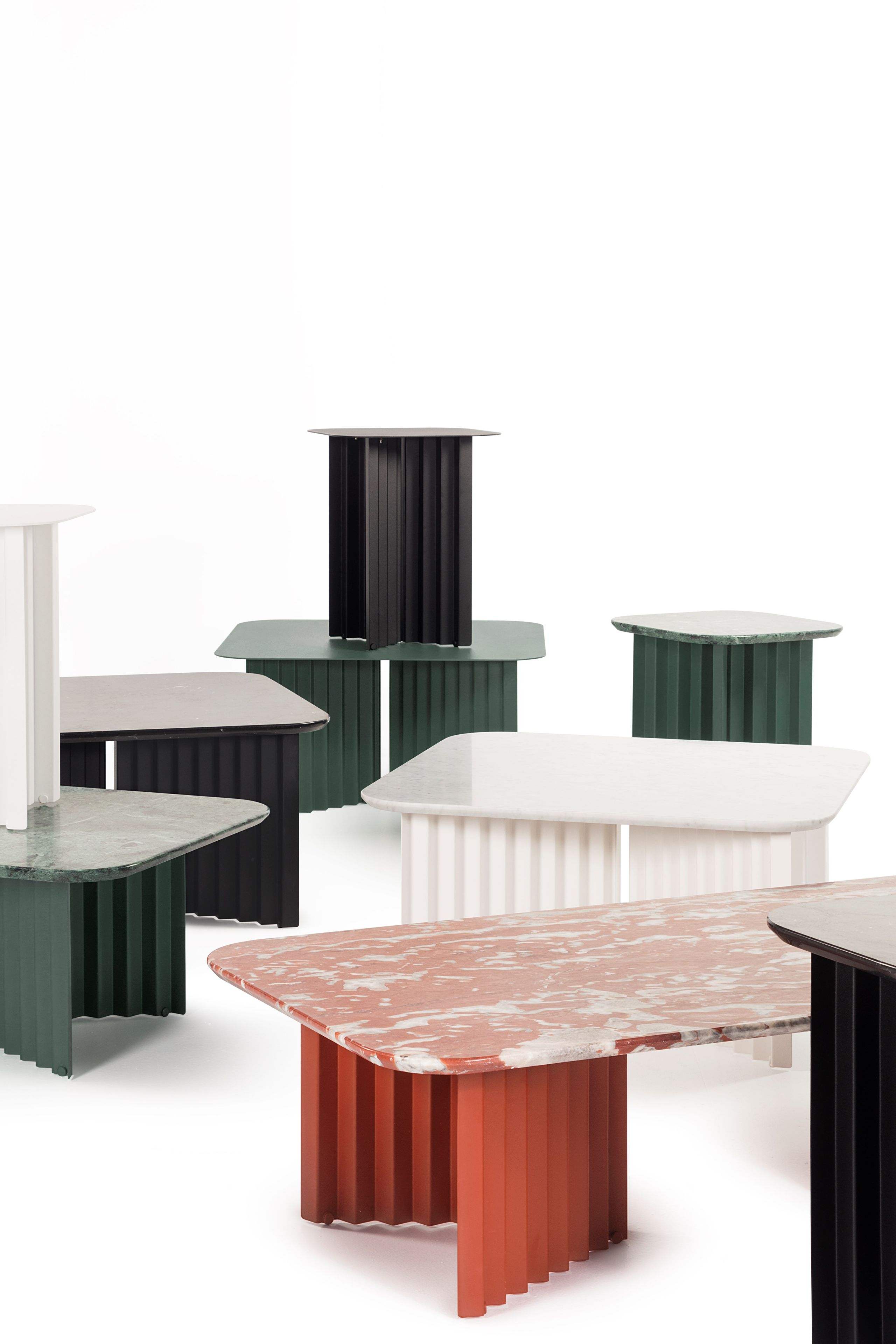 Прямоугольный низкий журнальный столик из мрамора и стальной основы RS Barcelona Plec ARCH-00122036 - Вид №6