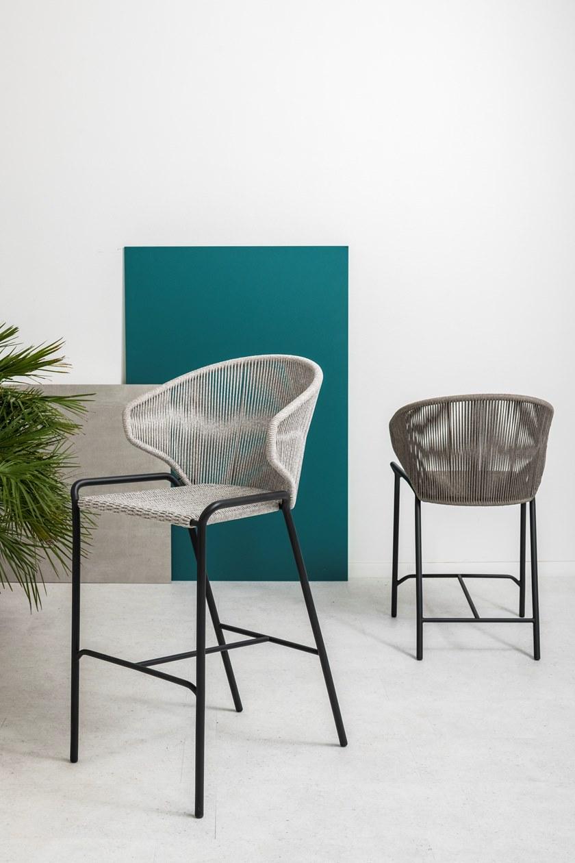 MANUTTI Высокий металлический табурет с подлокотниками Radius Bs69 - bs70 - Вид №8