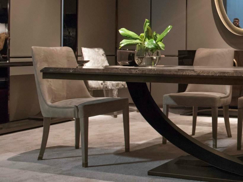 HUGUES CHEVALIER Стул из ткани Haussmann sun-id-1408505 - Вид №1