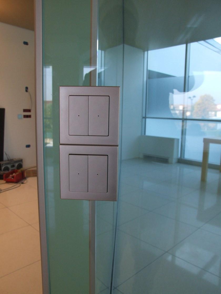 Elitable Стеклянная звуконепроницаемая сдвижная стена для офиса Unika sun-id-1362479 - Вид №16