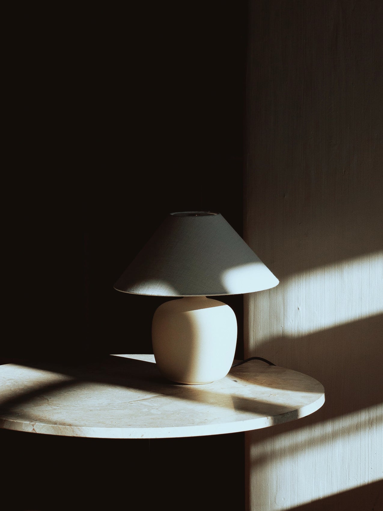 5709262048571 Настольная лампа Torso LuceLight  - Вид №1