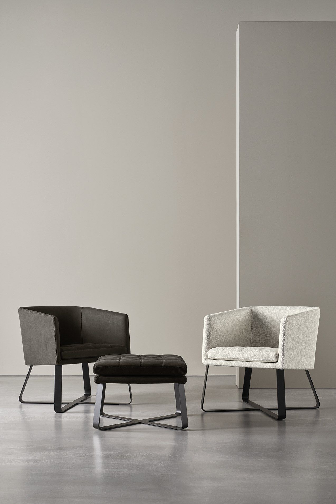 Съемное тканевое кресло с подлокотниками Meridiani Lolyta ARCH-00070630