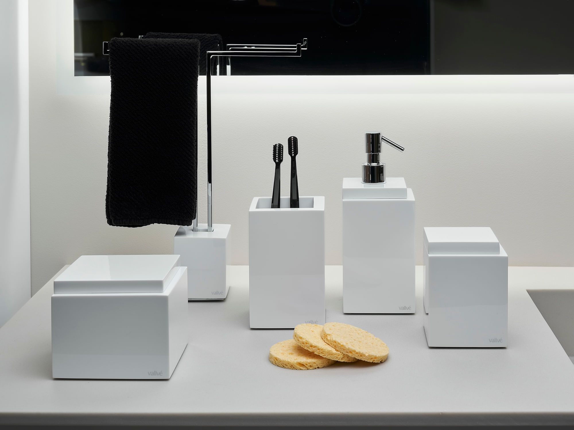 Диспенсер для мыла из смолы Vallvé SQUARE ARCH-00132286 - Вид №5