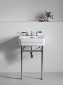 Soho очень маленький бассейн на раме Soho The water monopoly