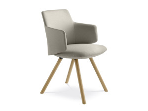 Мягкий тканевый стул с подлокотниками