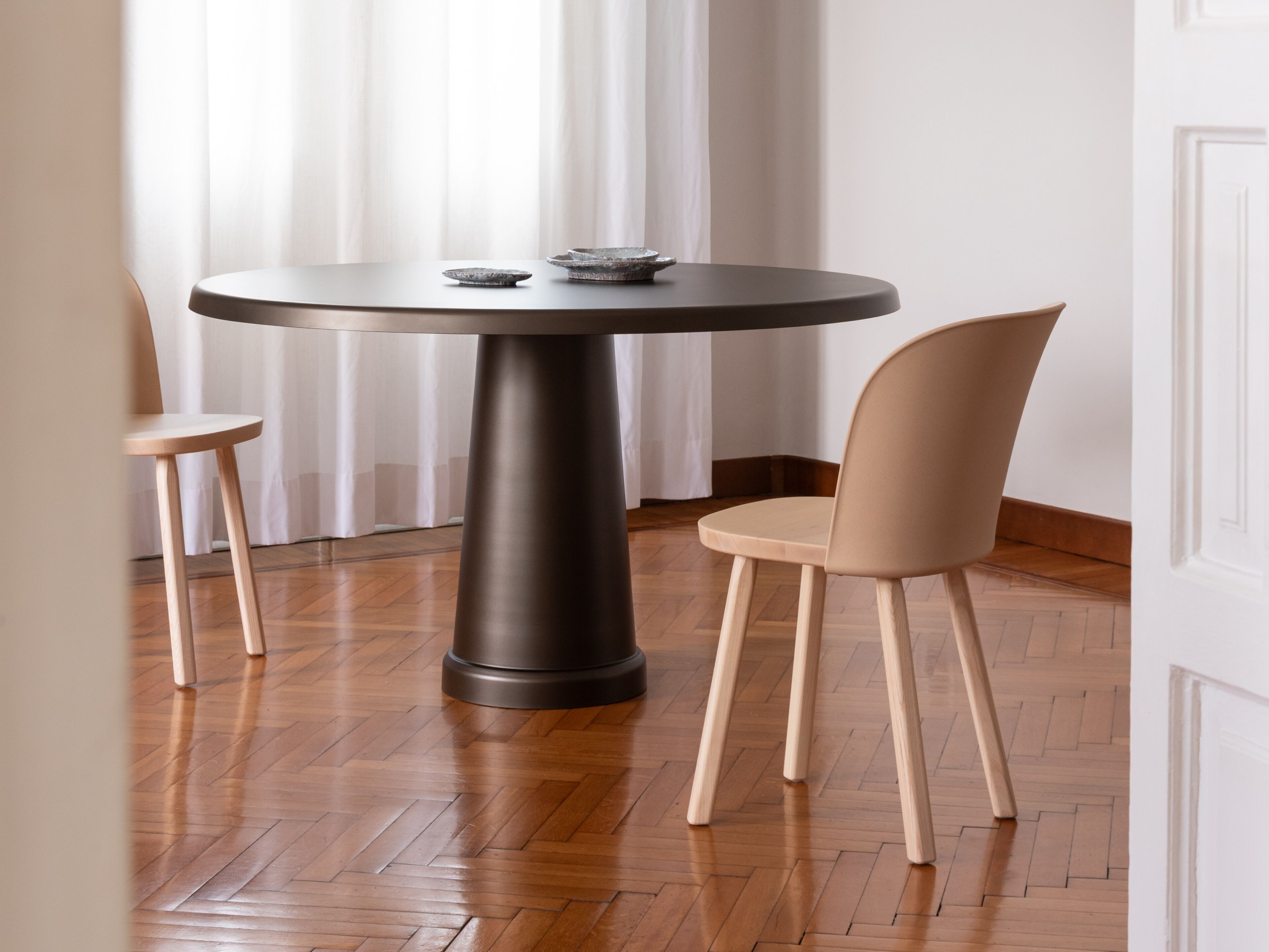 Круглый стальной стол с порошковым покрытием Magis ALL-ROUND ARCH-00051549 - Вид №15