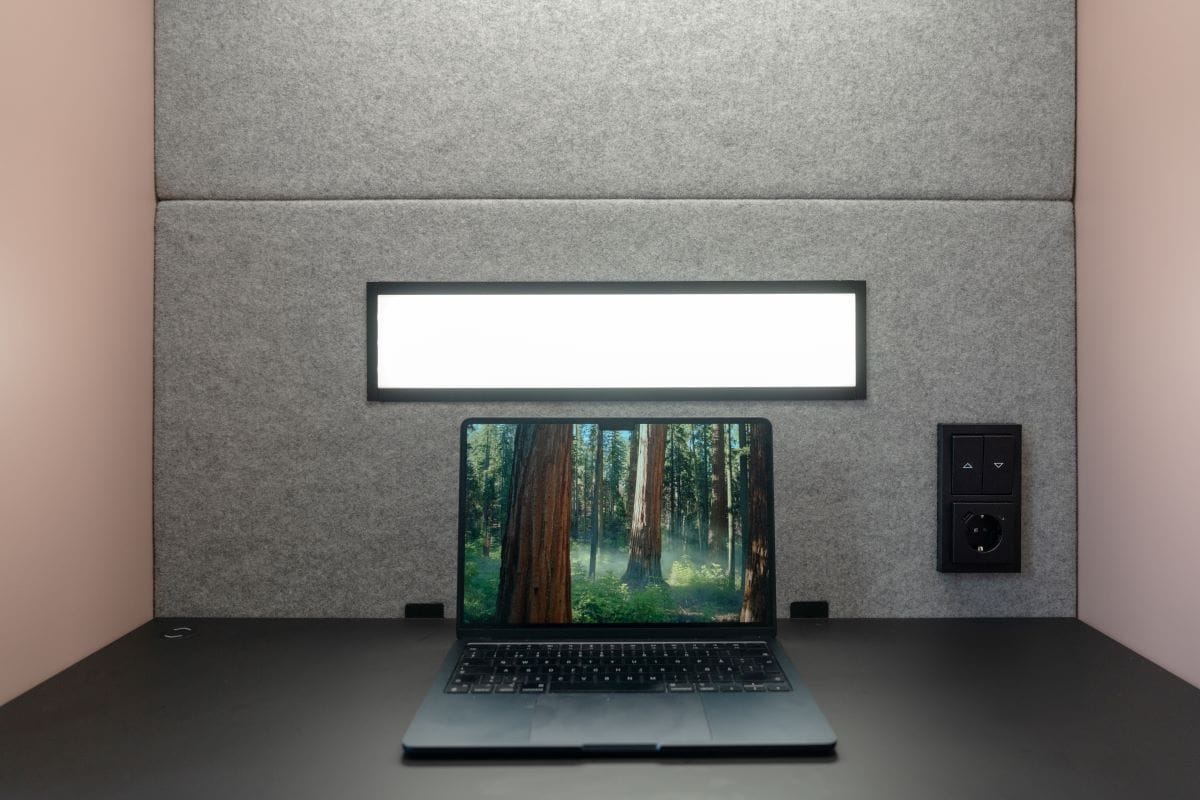 Одноместная акустическая офисная кабина со встроенным освещением Vetrospace ARCH-00090755 - Вид №12