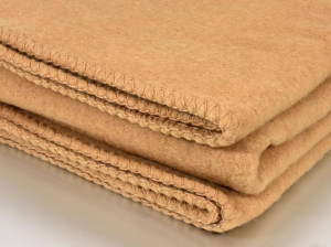 Однотонное одеяло из смеси