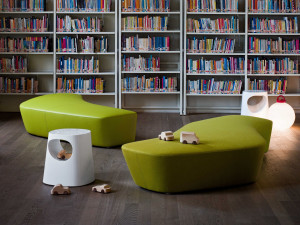 Скамейка из ткани