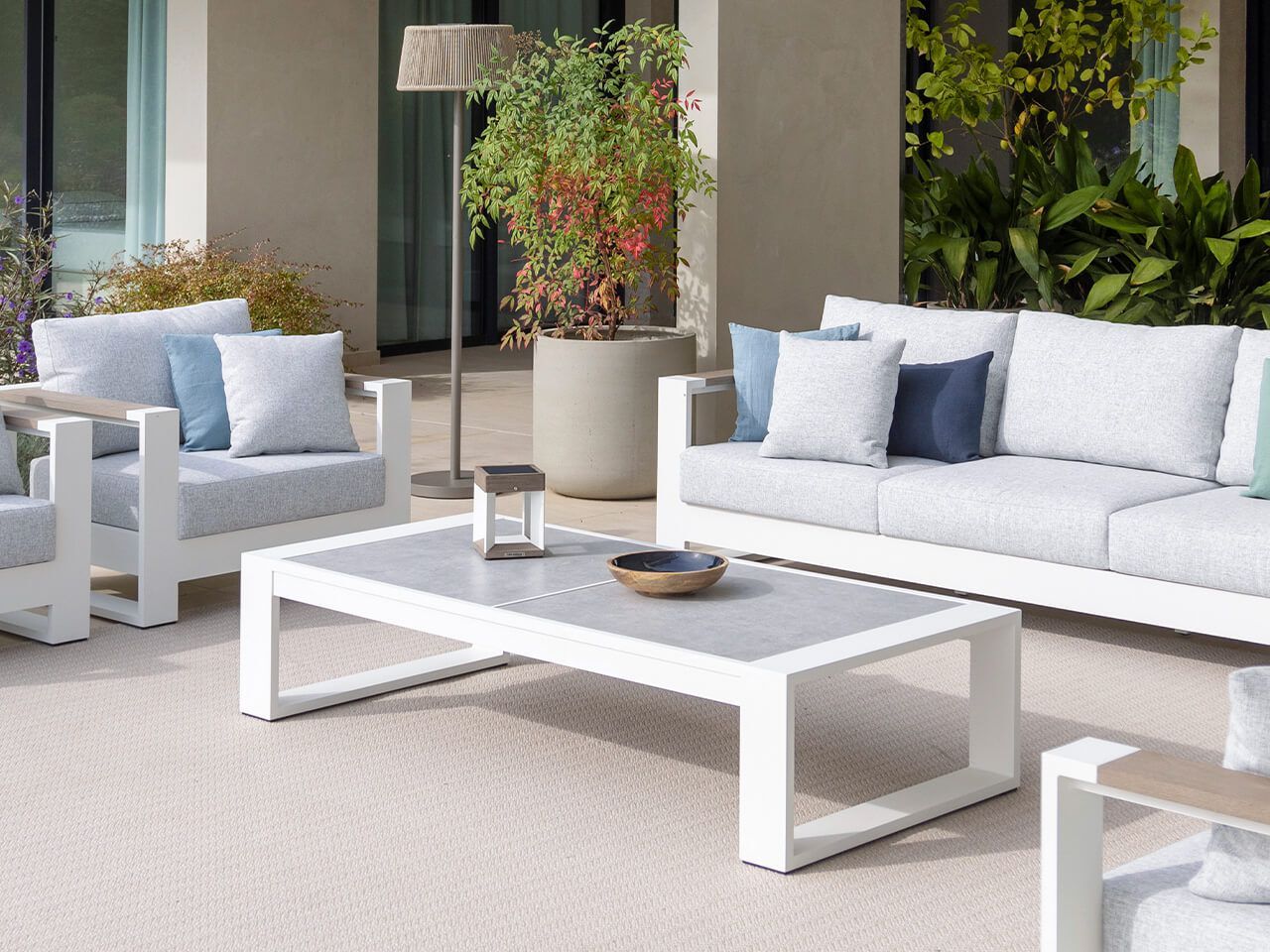 Алюминиевый низкий садовый столик с керамической столешницей Les Jardins® ранчо ARCH-00115035 - Вид №1