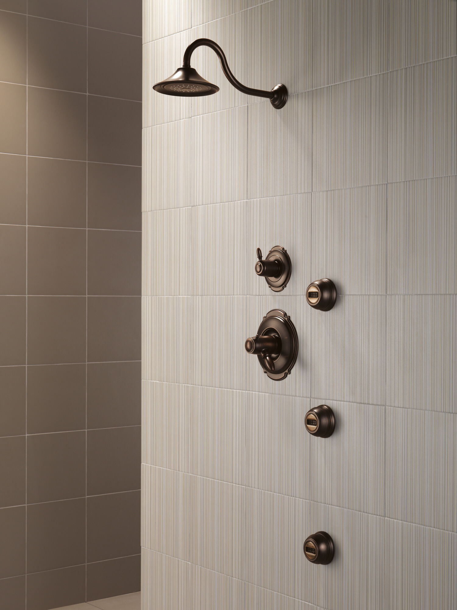 T11955-RB 3-портовая переключающая накладка с 6 позициями Delta Faucet Victorian Венецианская бронза - Вид №2