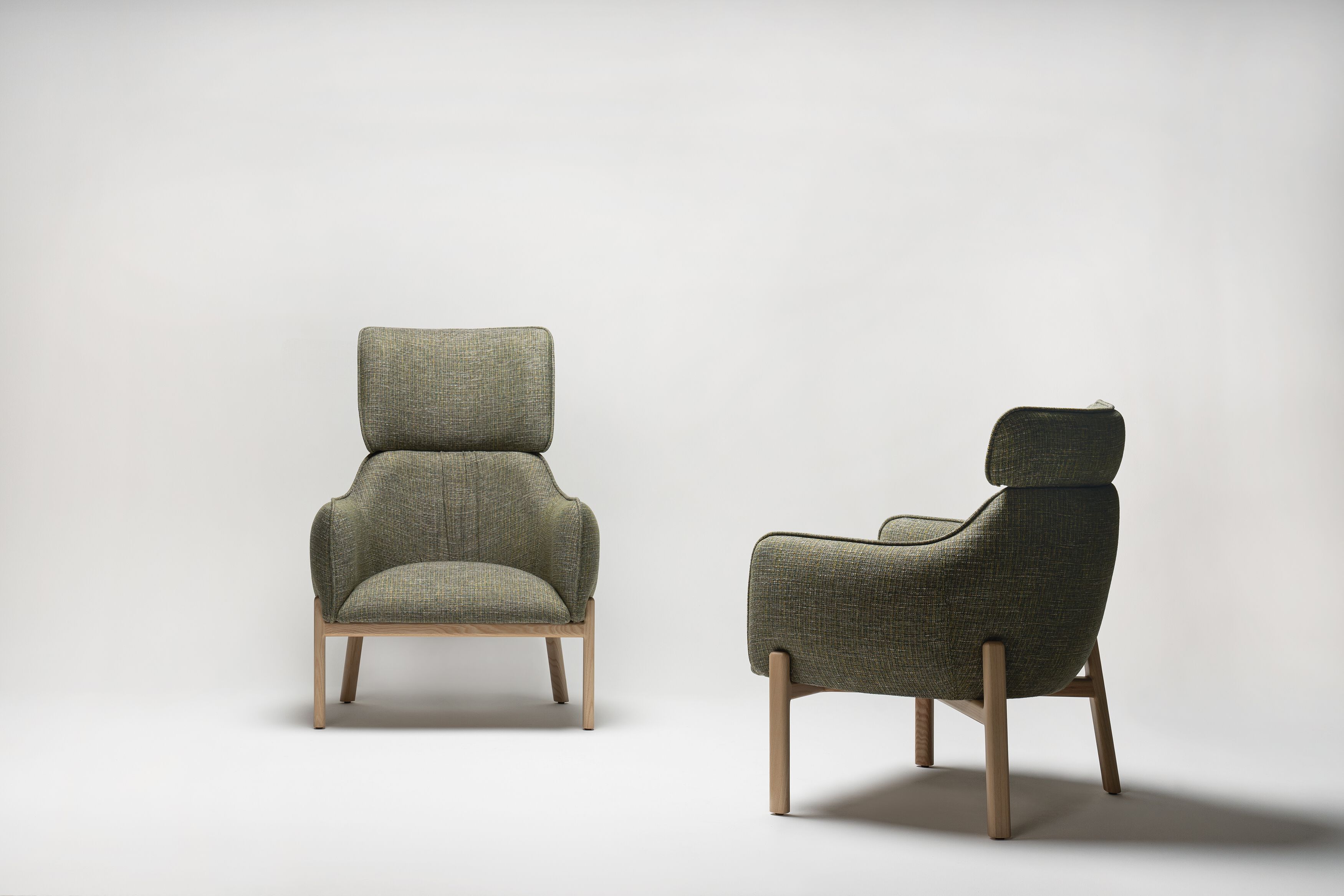 Тканевое кресло с подголовником и высокой спинкой Papell Design Arvil ARCH-00113224 - Вид №2