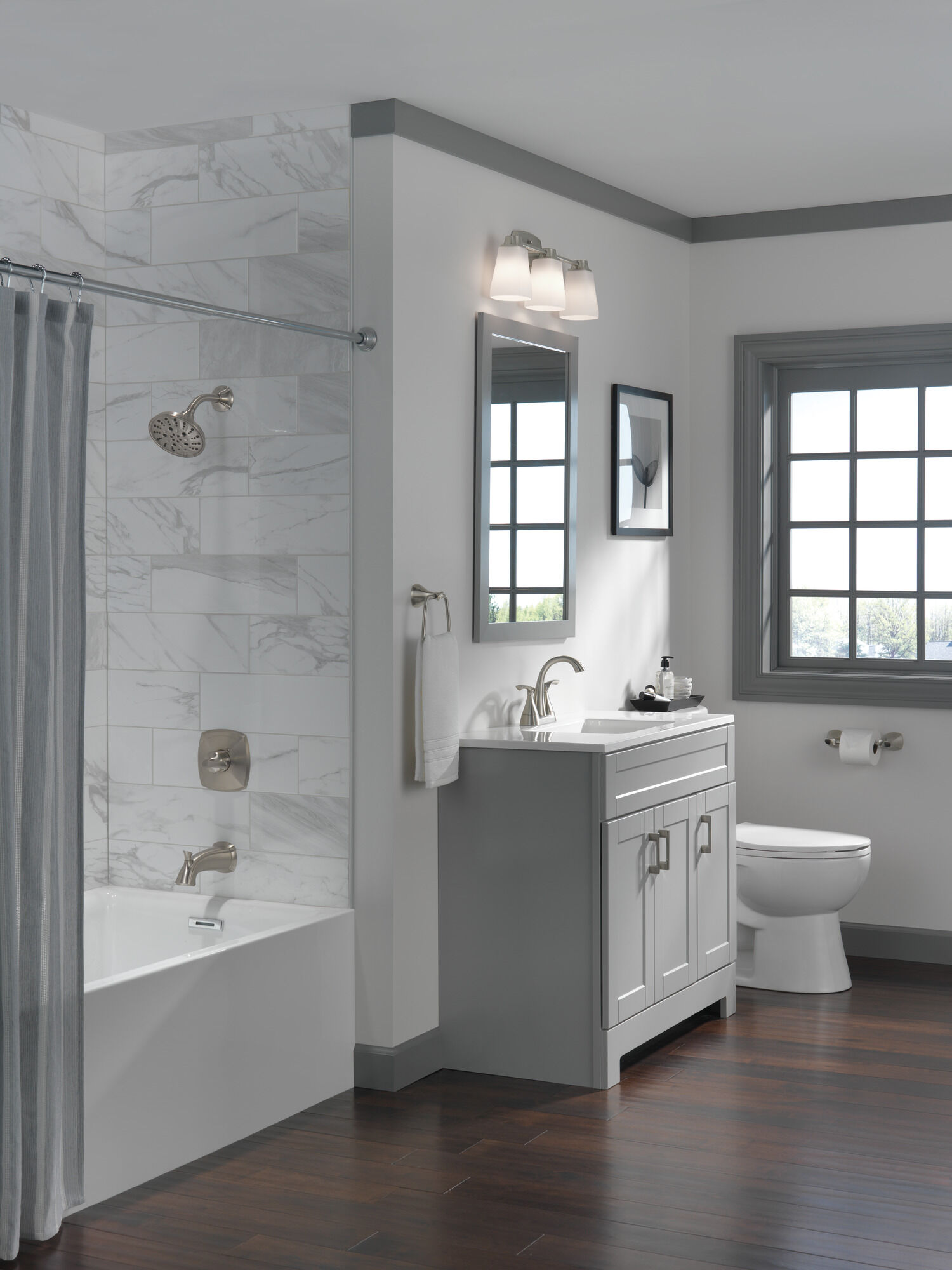 25748LF-SP Смеситель для унитаза с двумя ручками Delta Faucet Sandover Матовый никель Spotshield  - Вид №1