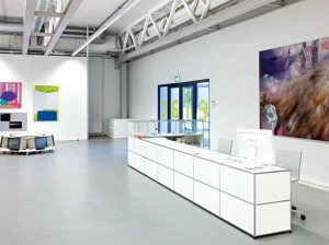 USM Модульная стойка администратора из металла Usm haller system