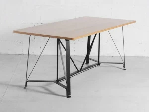 ODESD2 Стол из стали и дерева