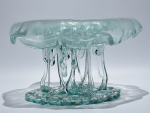 Центральная часть / стеклянная скульптура