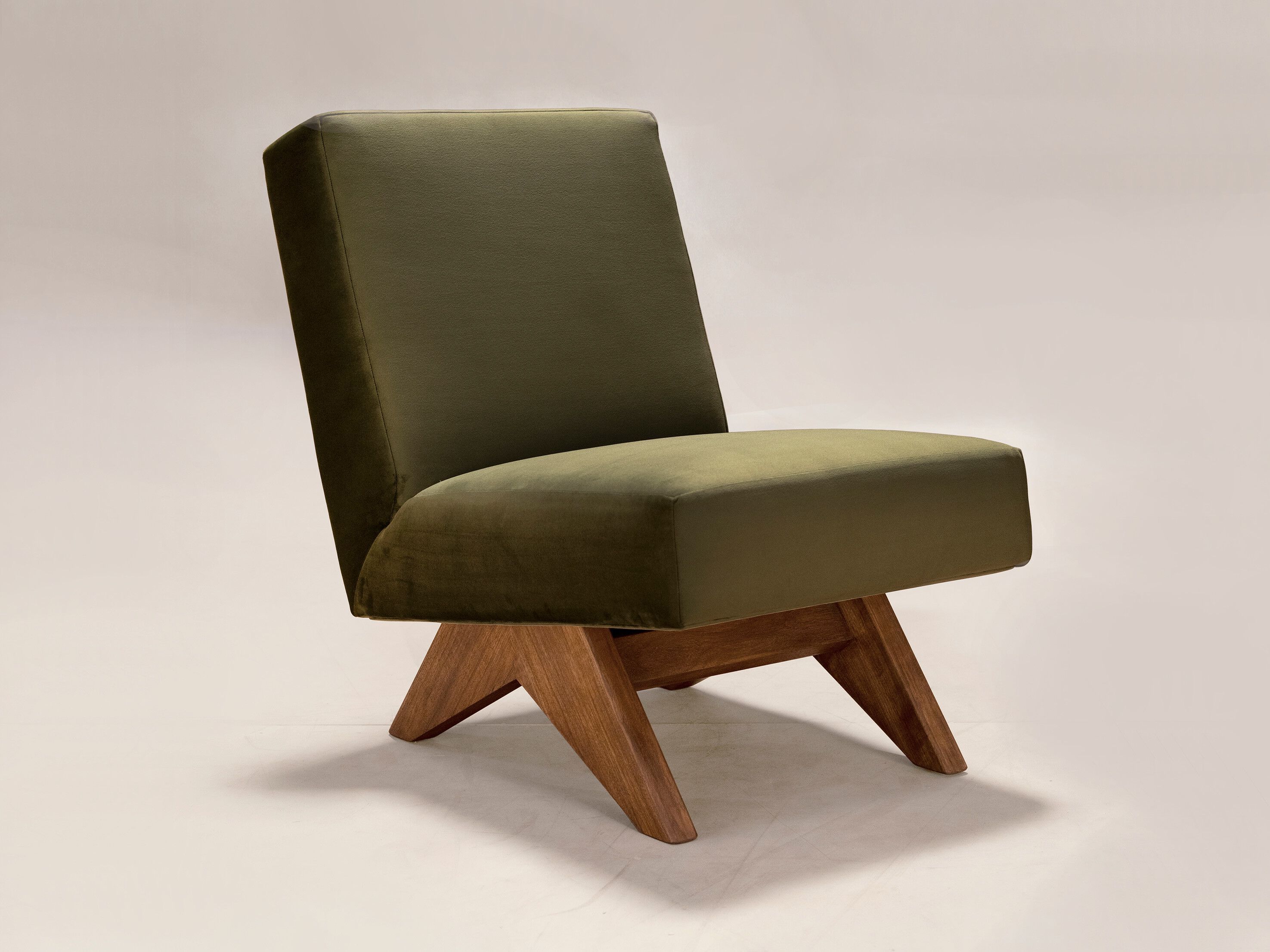 Тканевое кресло без подлокотников Phantom Hands Project Chandigarh ARCH-00003659