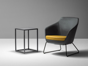 Тканевое кресло