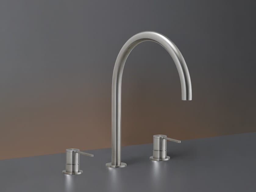 Смесители 3 отверстия с поворотным дозирующим горлышком CEADESIGN INNOVO ARCH-00019457